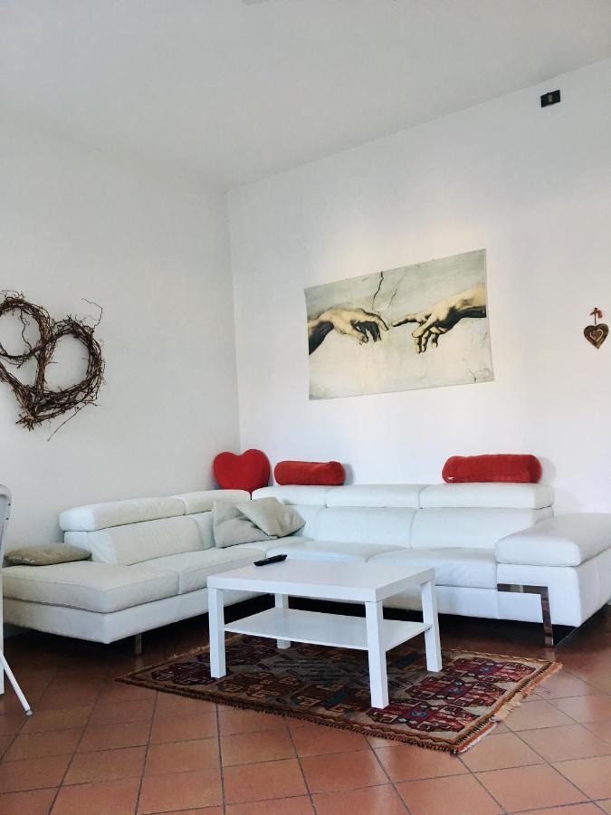 Appartamento Ellen Torbole Sul Garda Luaran gambar