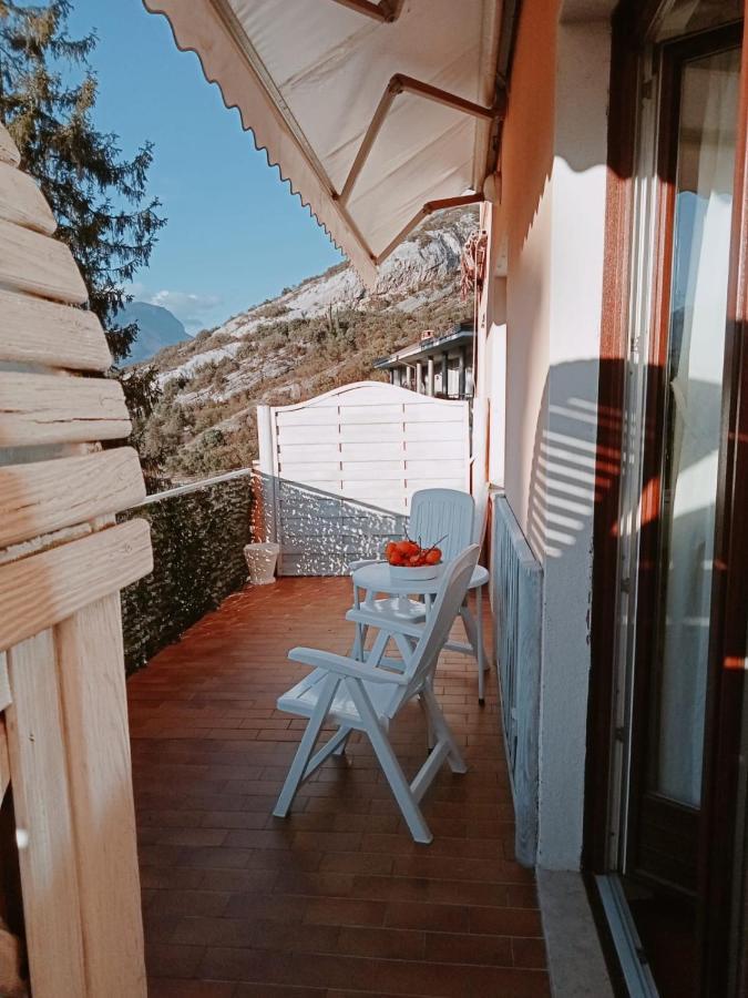 Appartamento Ellen Torbole Sul Garda Luaran gambar